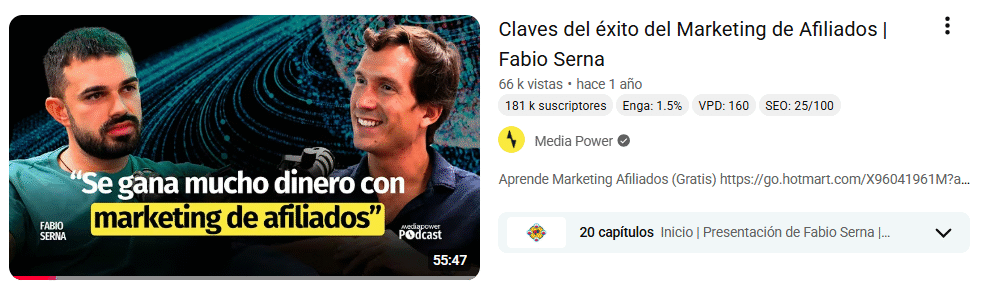 Fabio Serna durante una entrevista en podcast, explicando tendencias del marketing de afiliados y oportunidades de crecimiento en 2025.