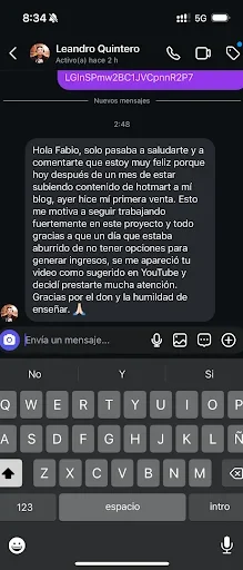 Captura del mensaje de un alumno anunciando su primera venta lograda con el sistema Partner360.